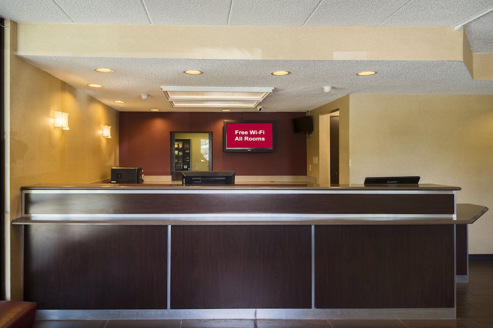 Red Roof Inn PLUS Chicago Willowbrook - photo 6