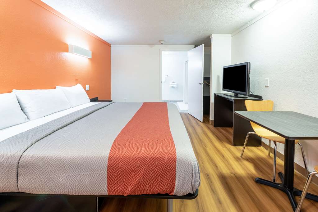 Motel 6 Mansfield OH - photo 12