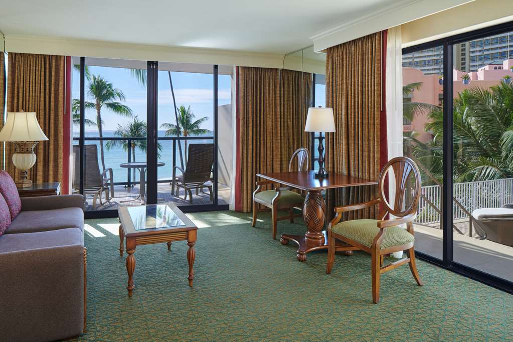 Outrigger Waikiki Beach Resort - photo 104