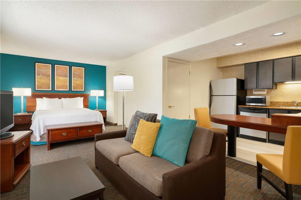 Hawthorn Suites by Wyndham Tinton Falls - photo 22