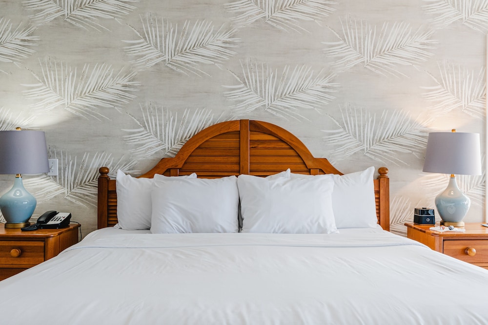 The Geneva Inn - photo 5