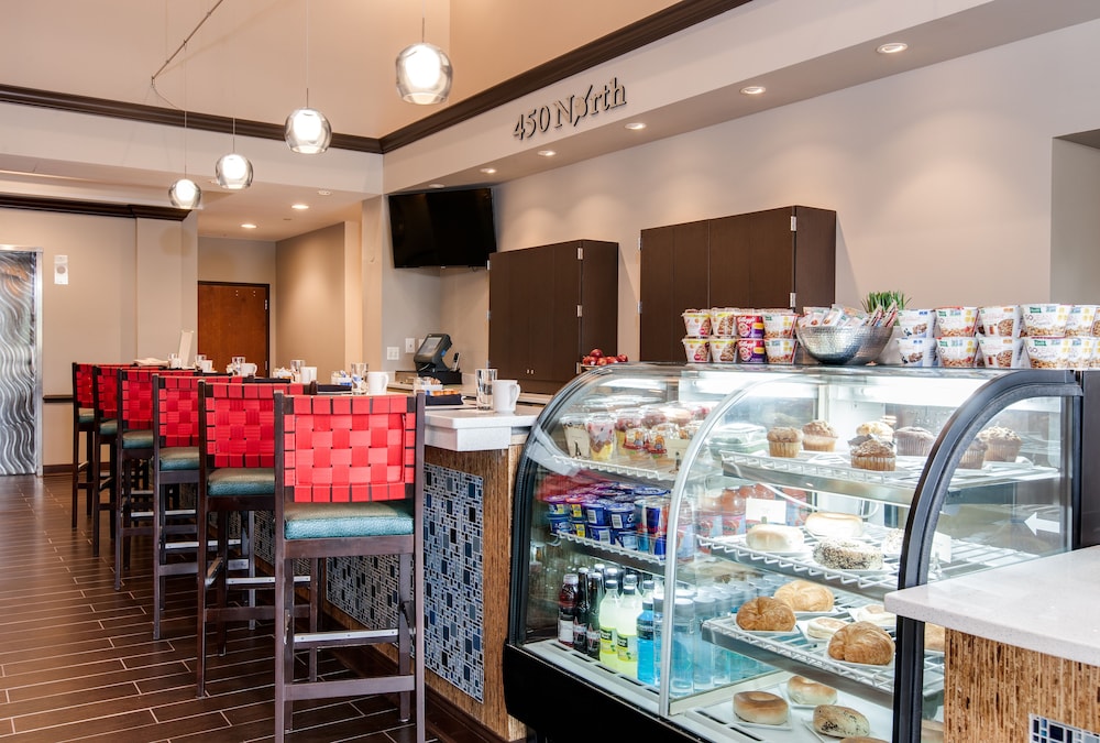 Hotel Indigo Chicago Vernon Hills an IHG Hotel - photo 2