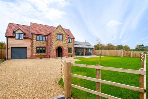 Eastfield House — 4-Star Luxury Hotel in East Dereham, United Kingdom