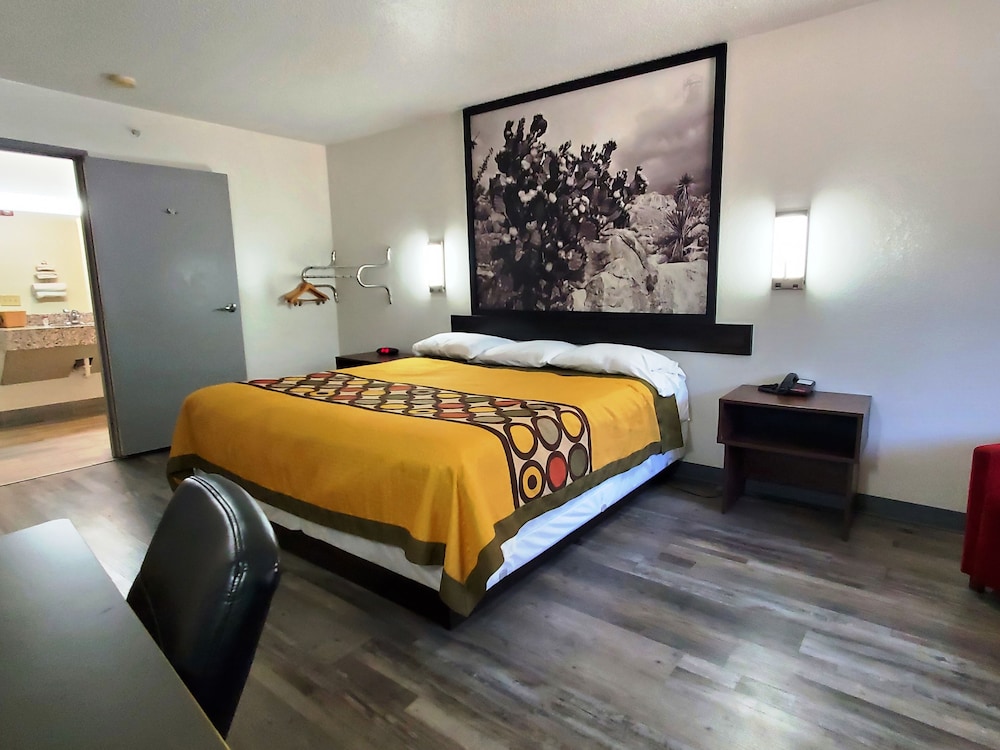 Highland Inn Arlington - photo 17