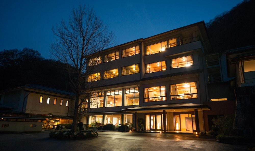 Hotel Hanaya in Iida, Japan