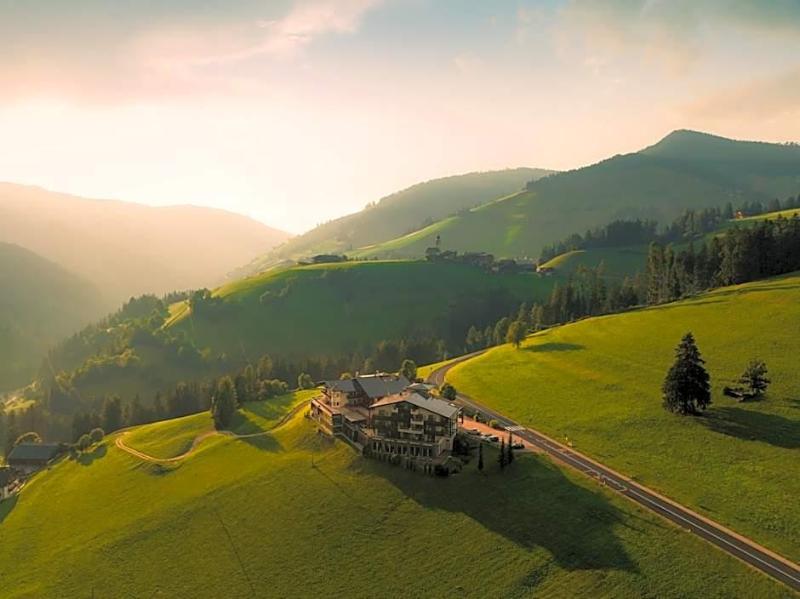 Bella Vista Hotel Emma in Valdaora Di Mezzo, Italy