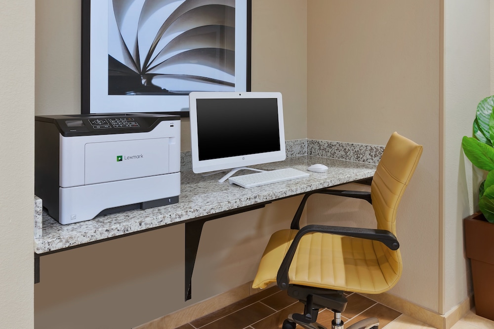 Candlewood Suites Louisville NE Downtown Area by IHG - photo 25