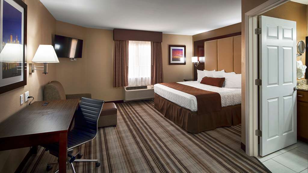 Best Western Plus Crawfordsville Hotel - photo 3