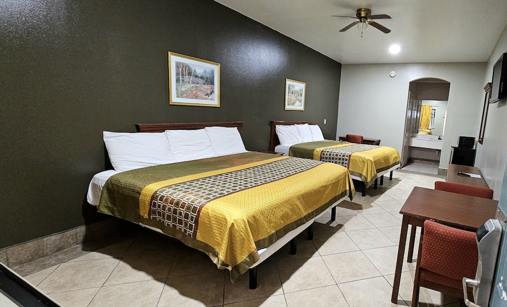 Texas Inn and Suites RGV - photo 8