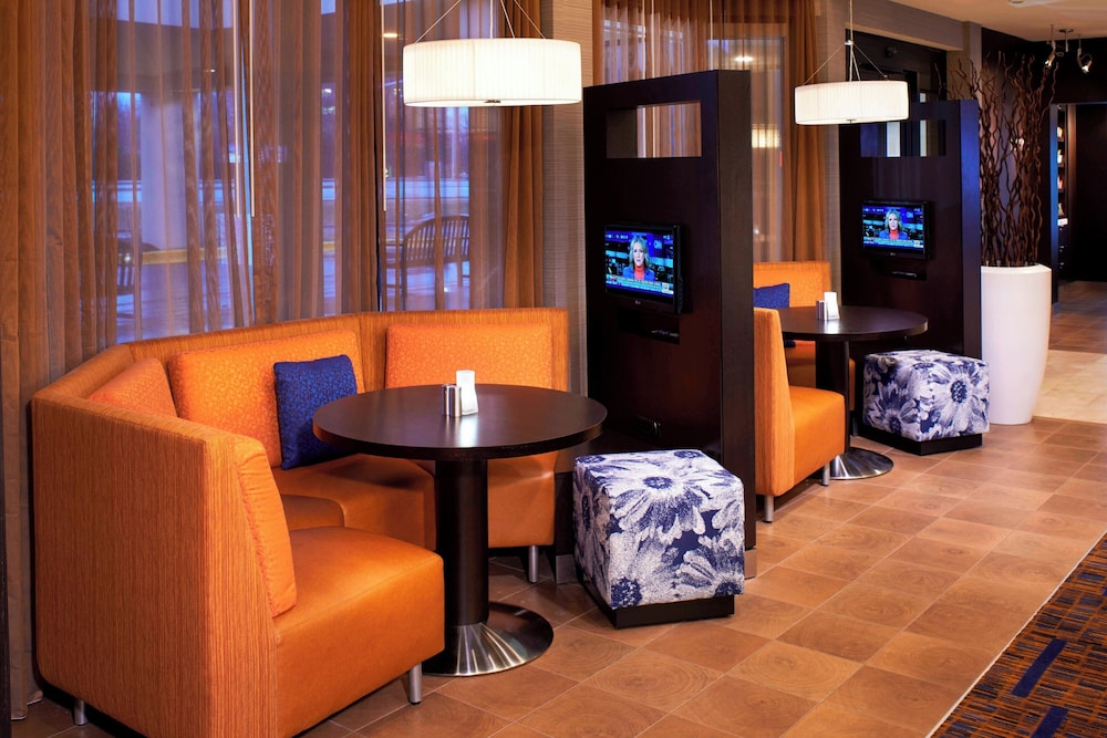 Courtyard by Marriott Chicago Arlington Heights South - photo 16
