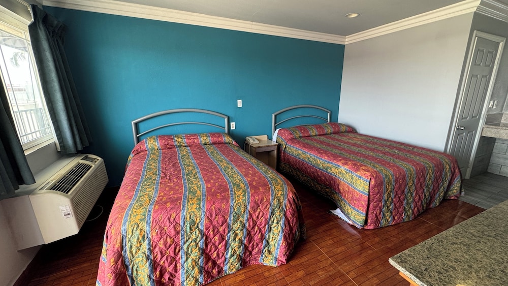 Hiland Motel - photo 4
