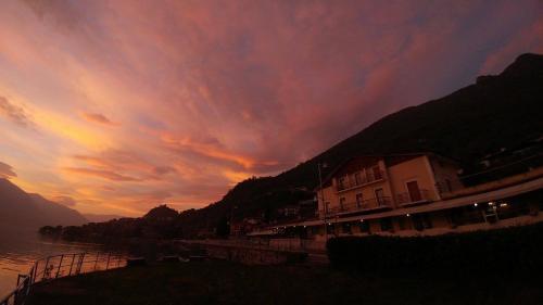 Ristorante Albergo Motta — hotel in Sale Marasino
