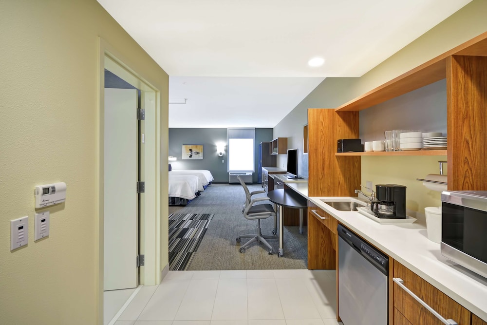 Home2 Suites by Hilton Minneapolis Eden Prairie - photo 18