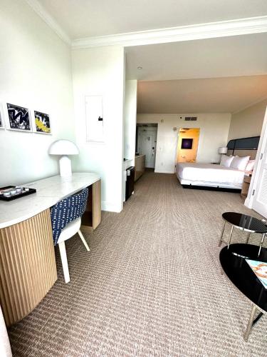 Fontainebleau Miami Beach Tresor - photo 24