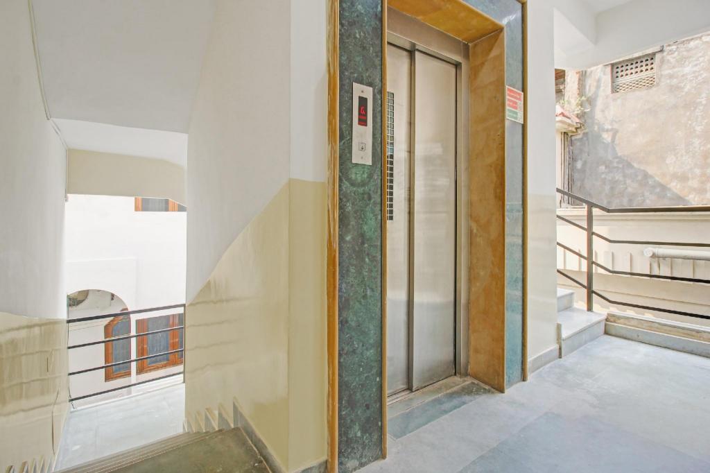 Flagship 87165 Sri Residency — 4-Star Luxury Hotel in Hyderabad, India