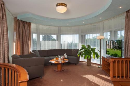 April hotel Panorama — hotel in Rychnov Nad Kneznou