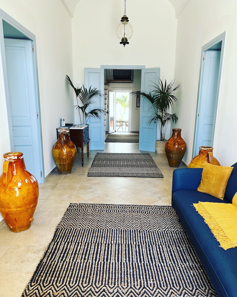 B&B Tenuta Canneddi — 4-Star Luxury Hotel in Avetrana, Italy