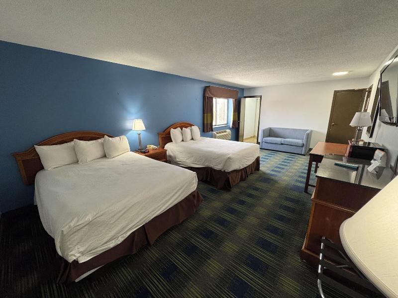 South Ridge Inn - photo 13