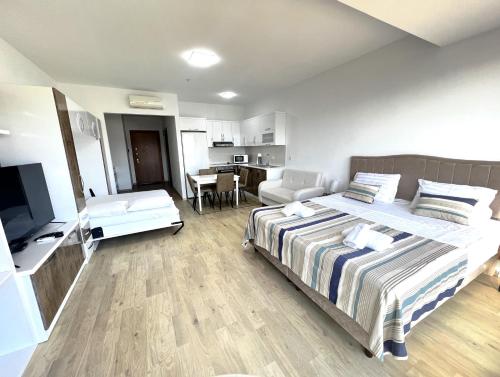 Apartments with sea and mountain views Portа Batumi Tower