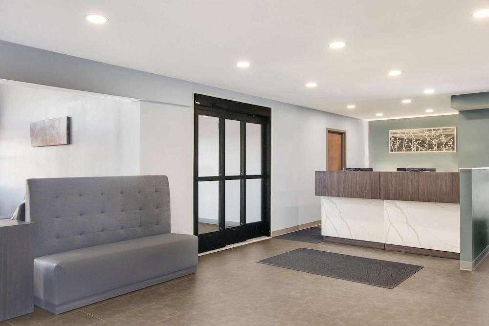 MainStay Suites Clarion PA near I 80 - photo 4