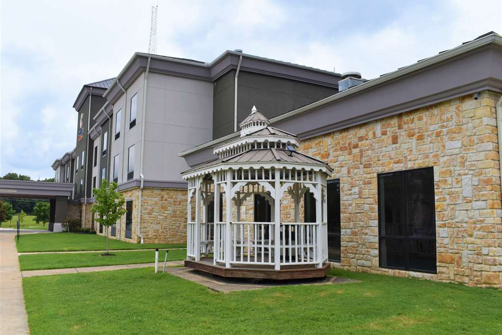 Comfort Suites Forrest City - photo 41