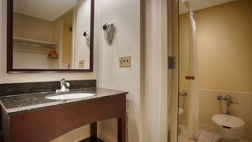 Best Western Old Colony Inn - photo 57