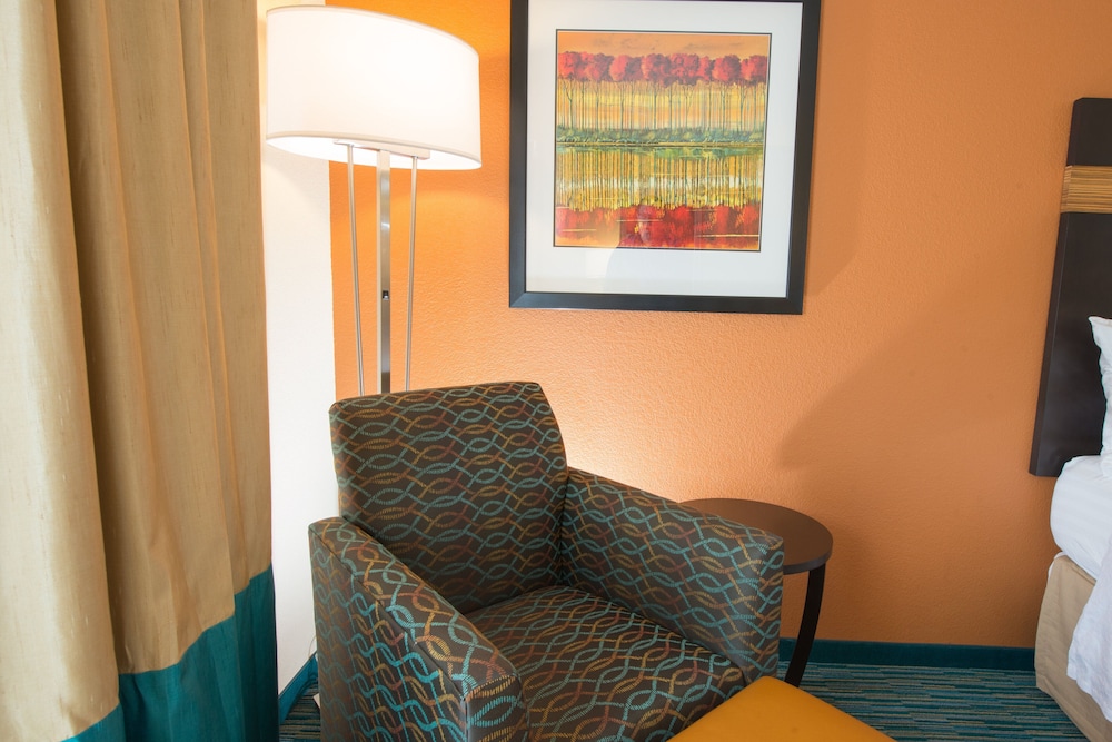 Holiday Inn Bismarck by IHG - photo 29
