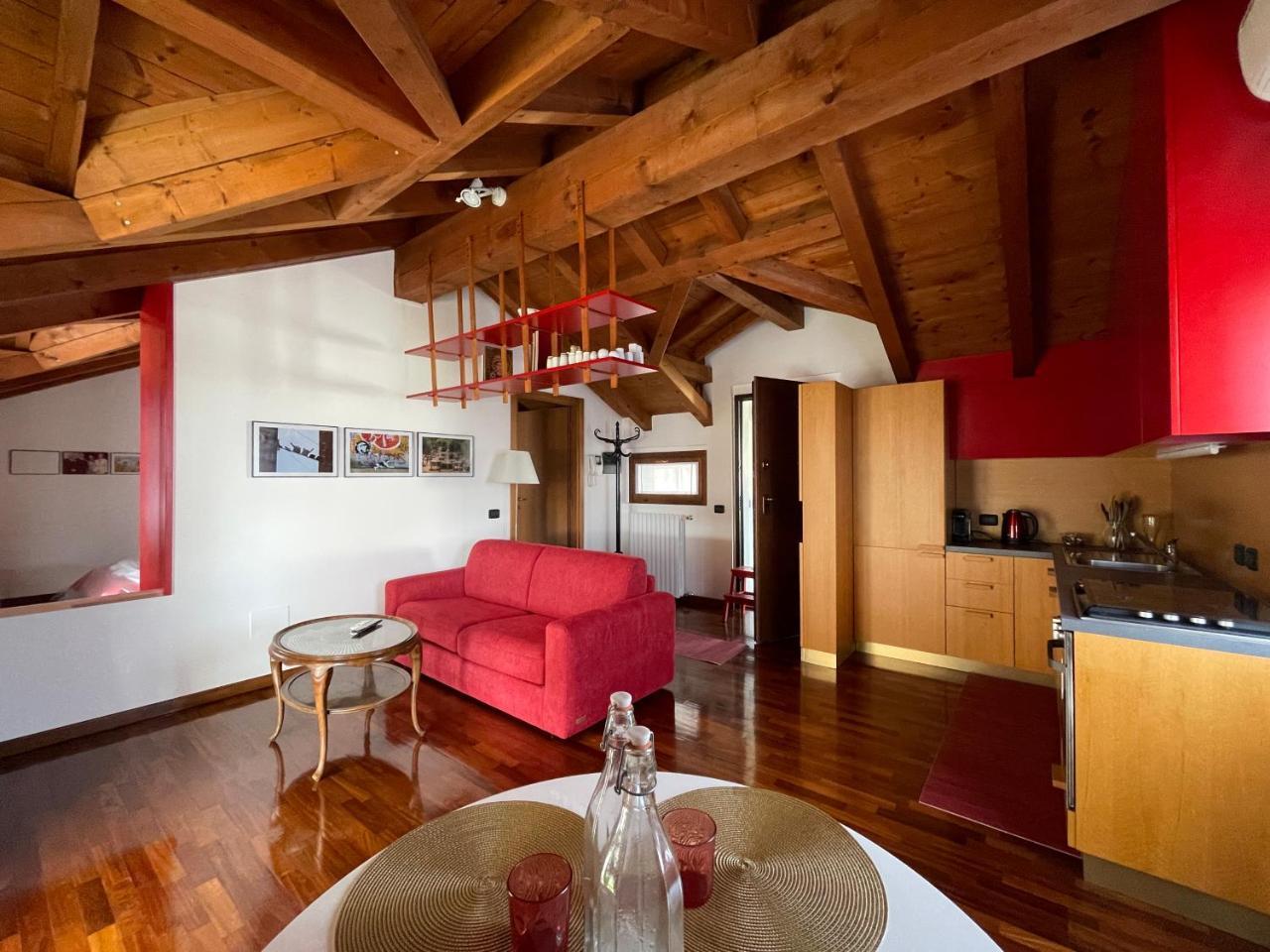 The Pretty Attic — Milan
