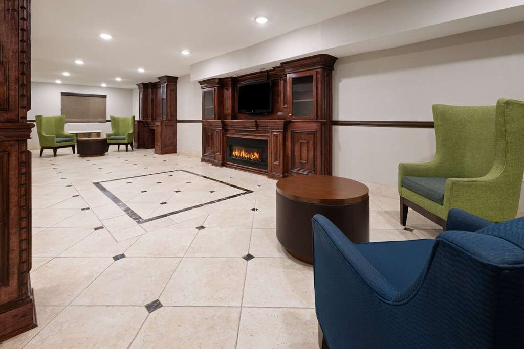 Days Inn by Wyndham Jackson Downtown - photo 6