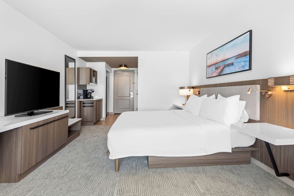 Hilton Garden Inn Suffolk Riverfront - photo 24