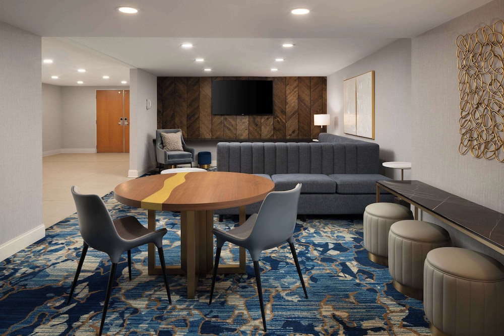 DoubleTree By Hilton Baltimore North Pikesville - photo 81