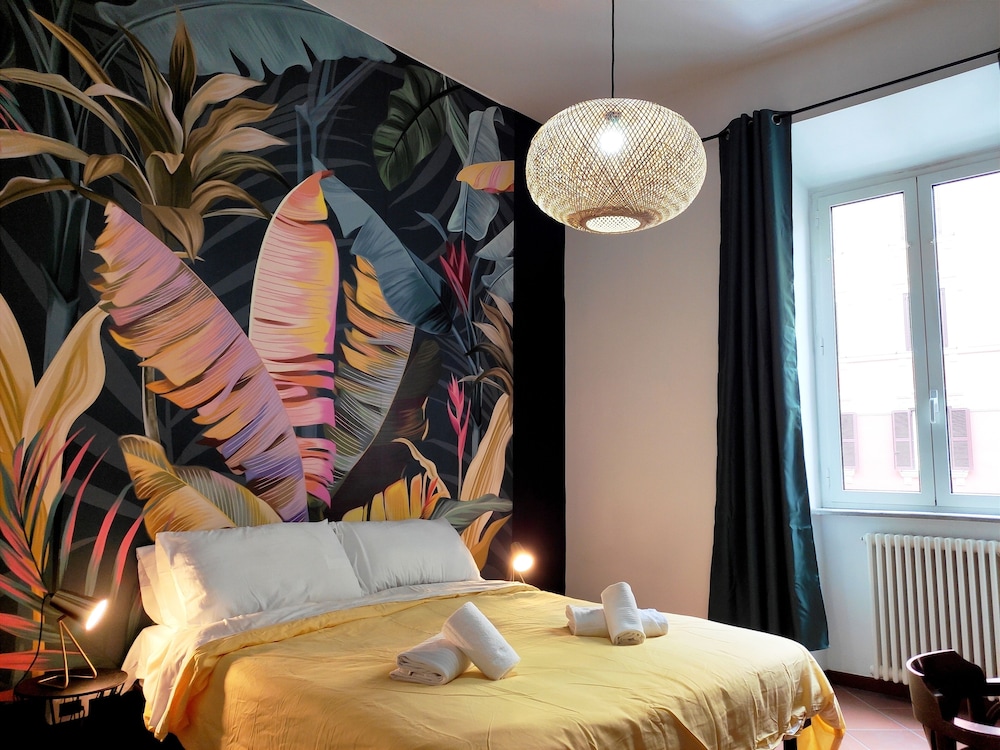 Vatican Apartment Stay inn rome experien — 4-Star Luxury Hotel in Rome, Italy