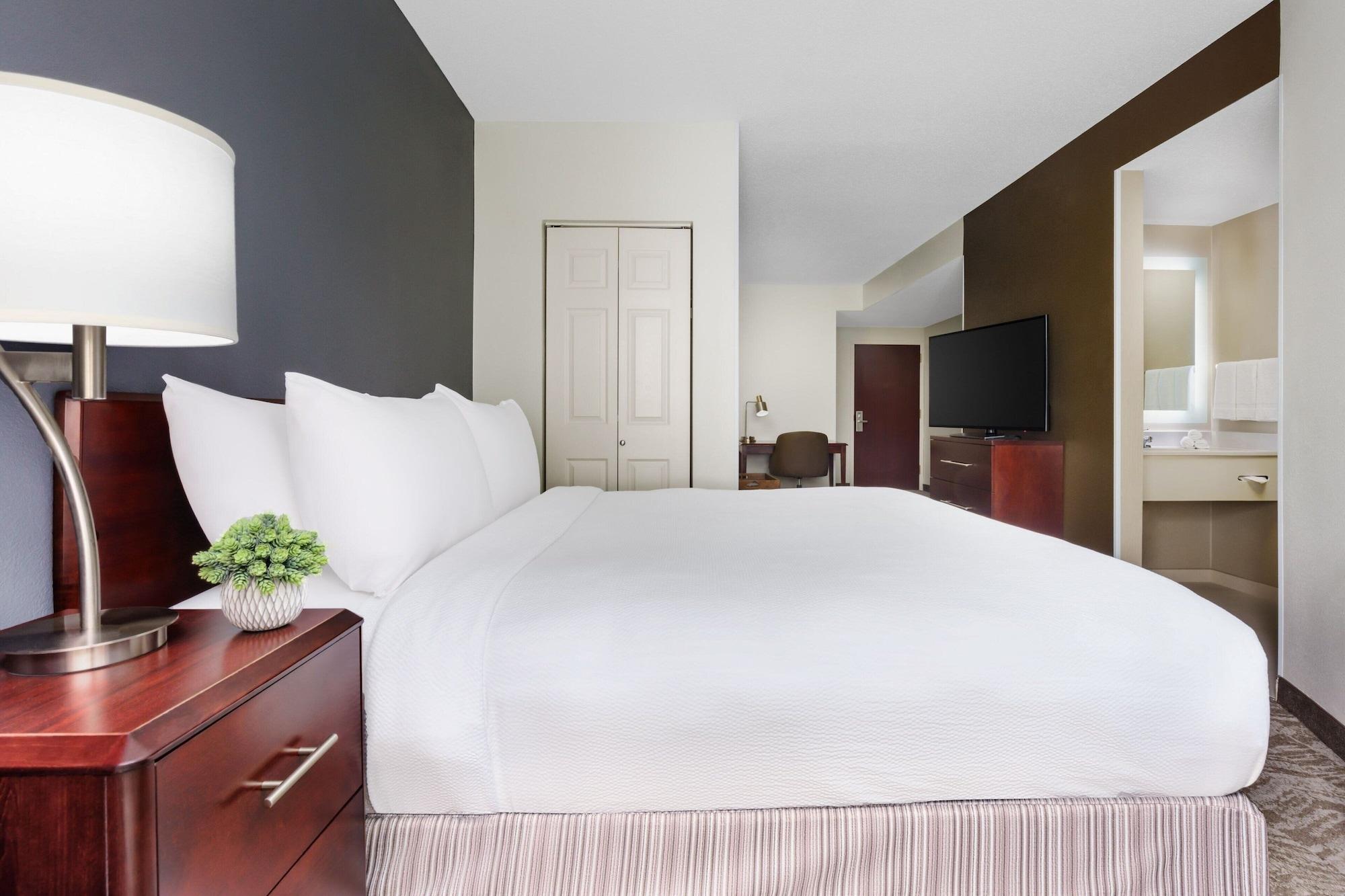 SpringHill Suites Manchester Boston Regional Airport - photo 15