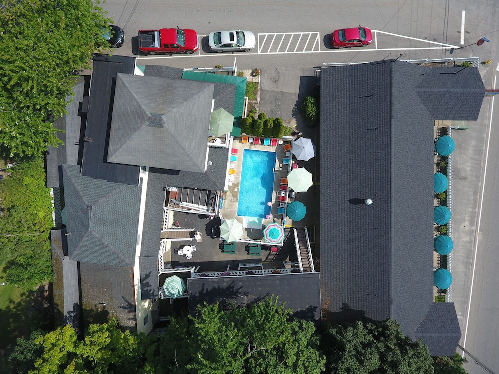Beach Motel & Suites - photo 37