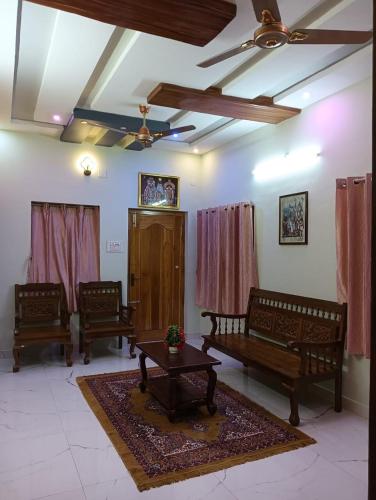 DwarakaSamudra Residency in Tiruvannamalai, India