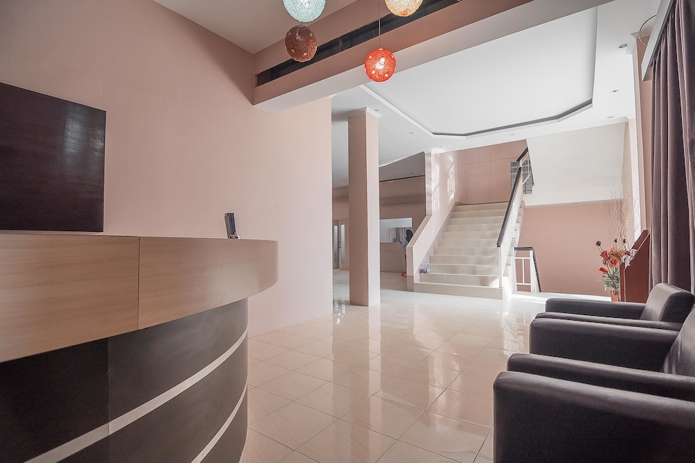 RedDoorz Plus @ Tanjung Pandan Belitung 2 in Tanjung Pandan, Indonesia