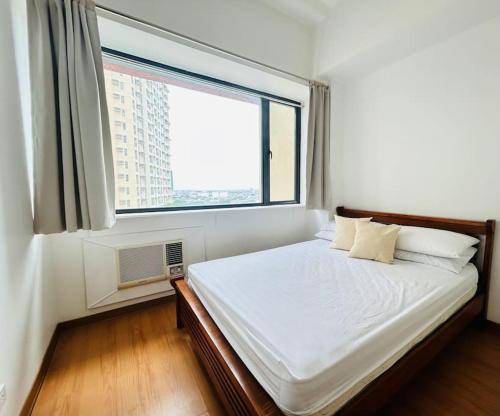 Budget Accommodation at Ace Suites by the Famous Indoor Water Spa — 4-Star Luxury Hotel in Manila, Philippines