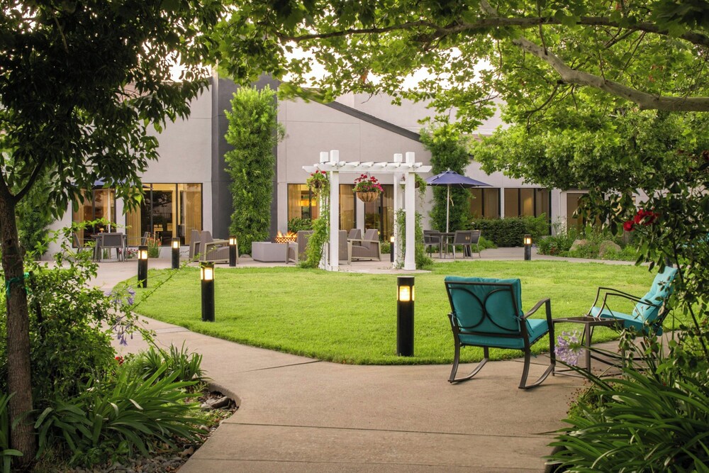 Courtyard by Marriott Vacaville - photo 29