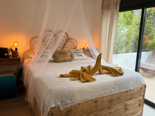 Le Cocon De Sissy in Saintes-Maries-De-La-Mer, France