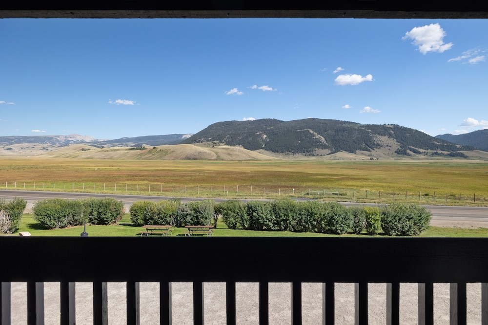 Elk Refuge Inn - photo 121