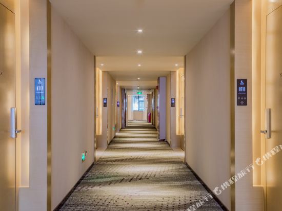 Lavande Hotel — Dongxing — photo 5
