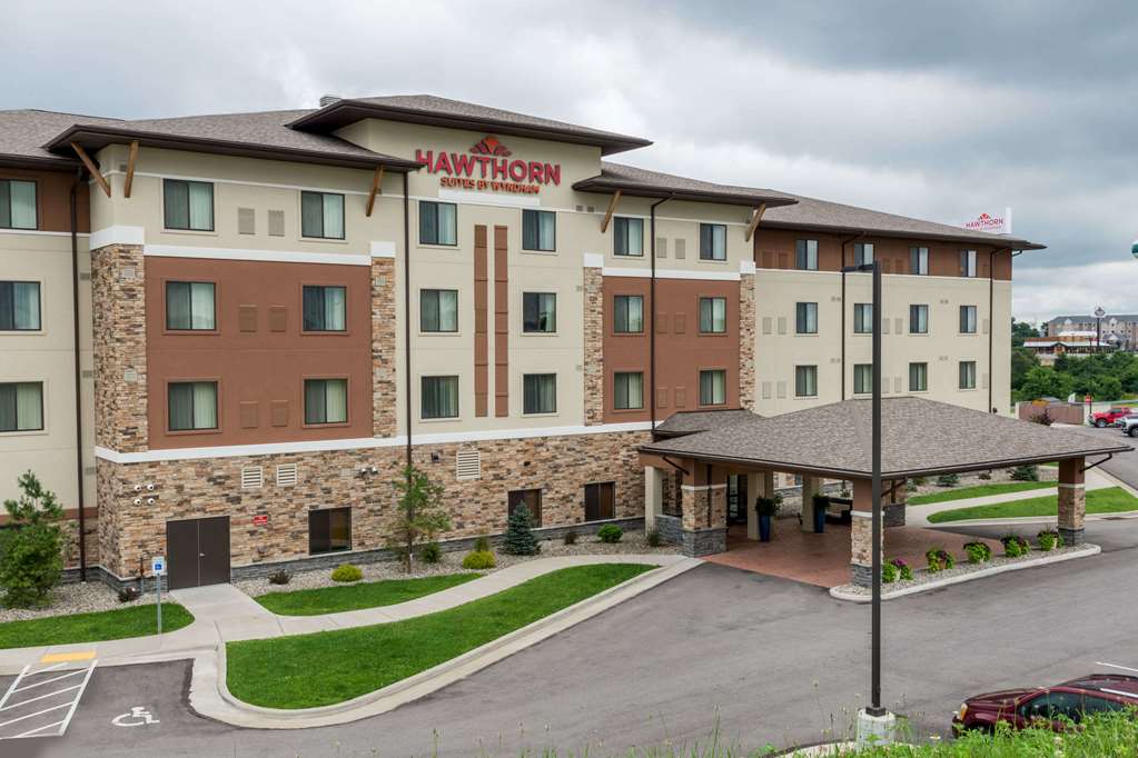 Hawthorn Suites by Wyndham Wheeling at the Highlands - photo 2