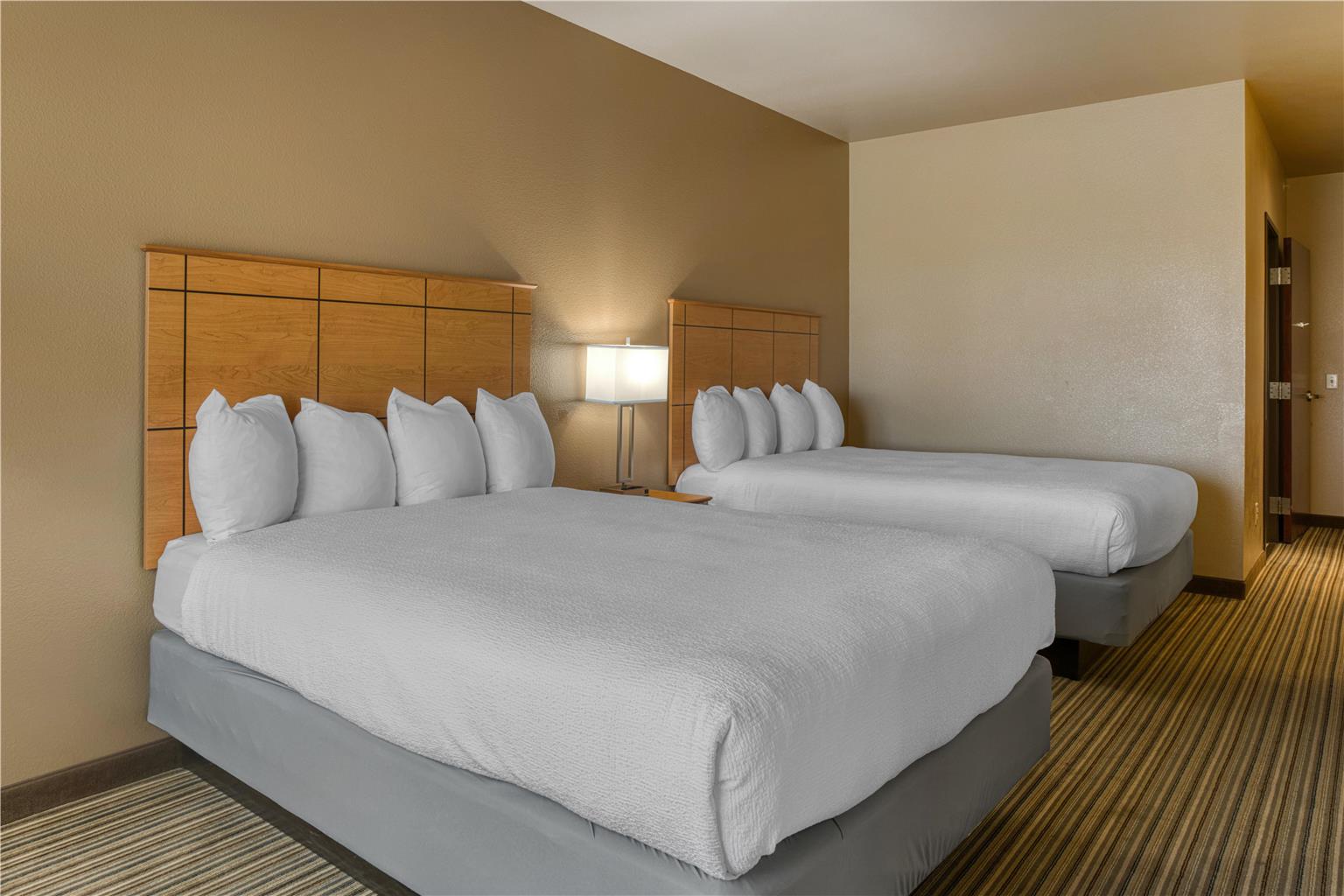 Best Western Shelby Inn & Suites - photo 18