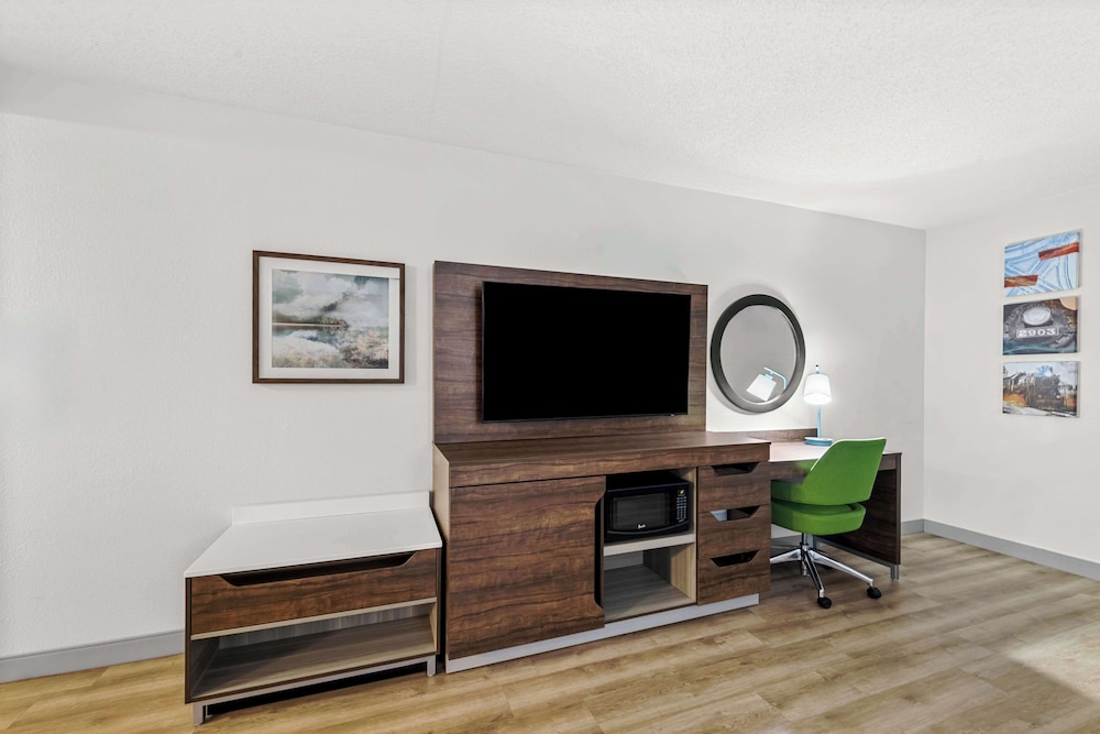 Hampton Inn Chattanooga North Ooltewah - photo 9