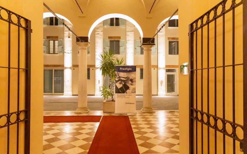 Ca Uberti Home Boutique — 4-Star Luxury Hotel in Mantova, Italy