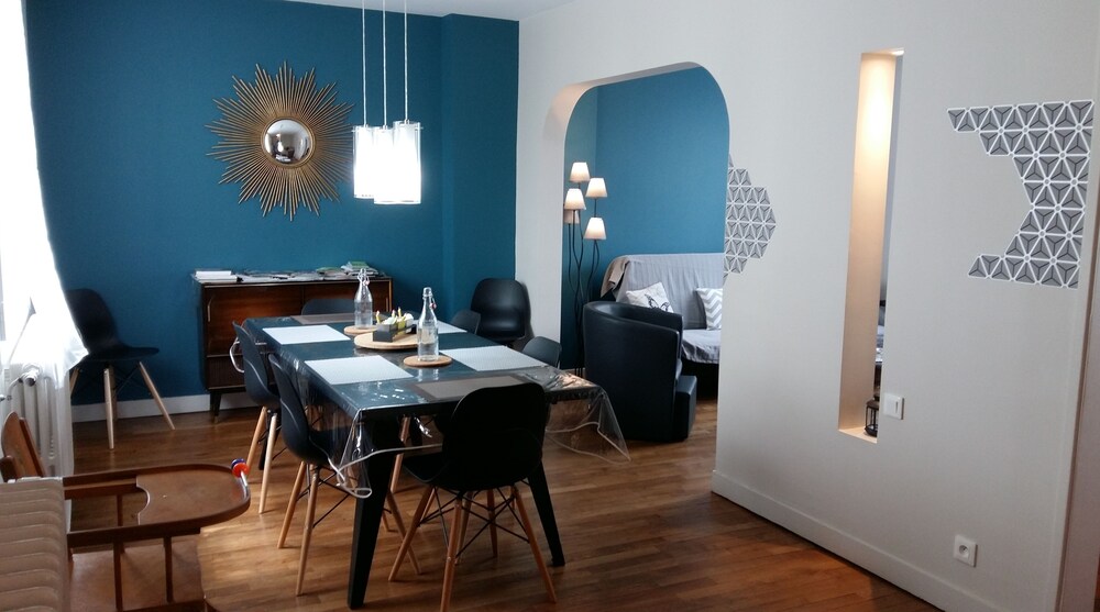 50's Authentique Gîte 1950 — 4-Star Luxury Hotel in Poitiers, France