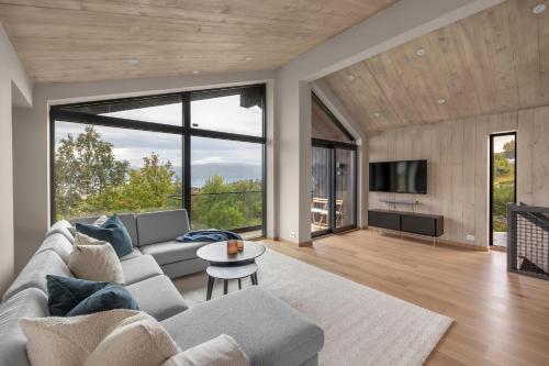 Northstay Villa Nansen Free Parking Luxurious Villa — 4-Star Luxury Hotel in Tromso, Norway