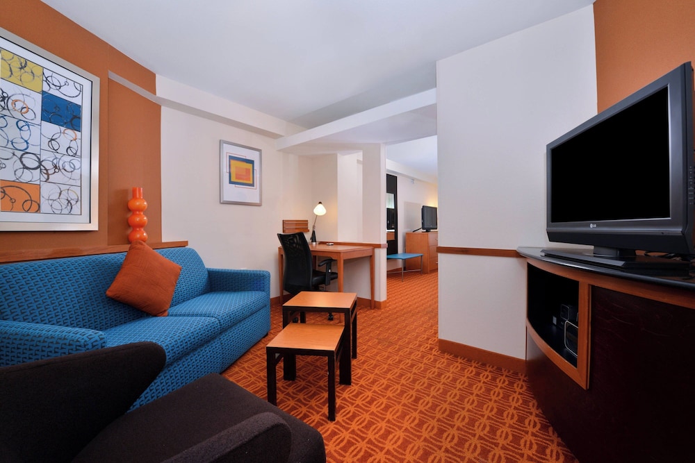 Fairfield Inn & Suites by Marriott Asheboro - photo 13