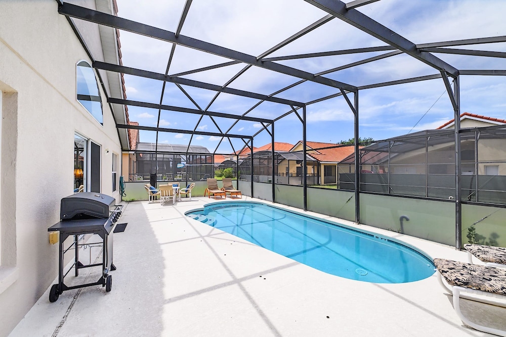 4BR Family Resort Home Private pool & Games Room - photo 6