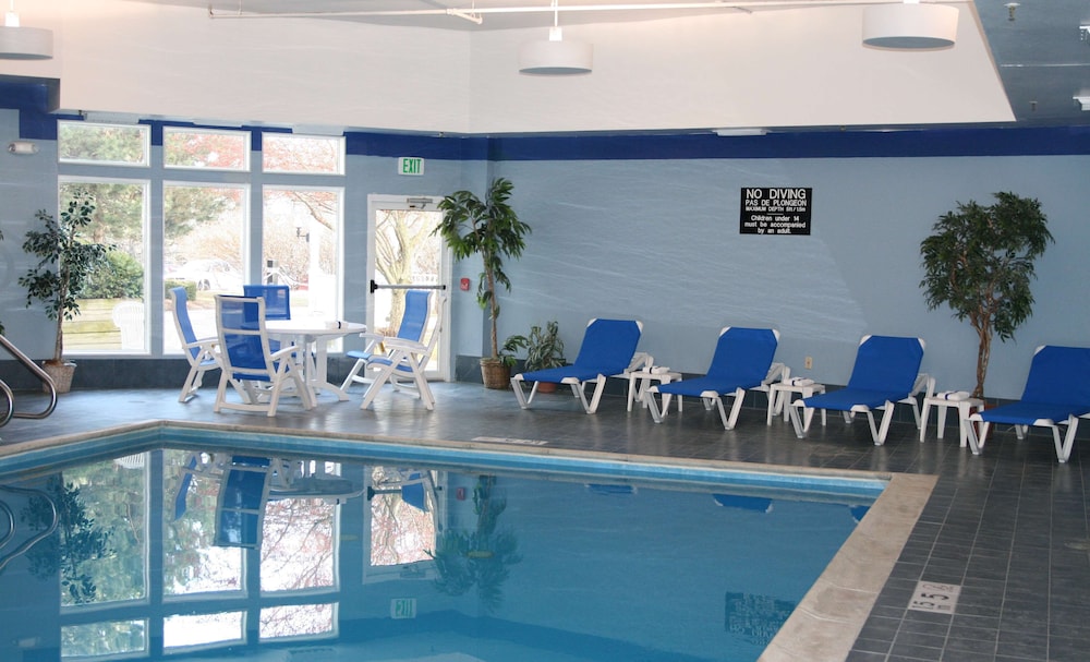 Hampton Inn Colchester - photo 30